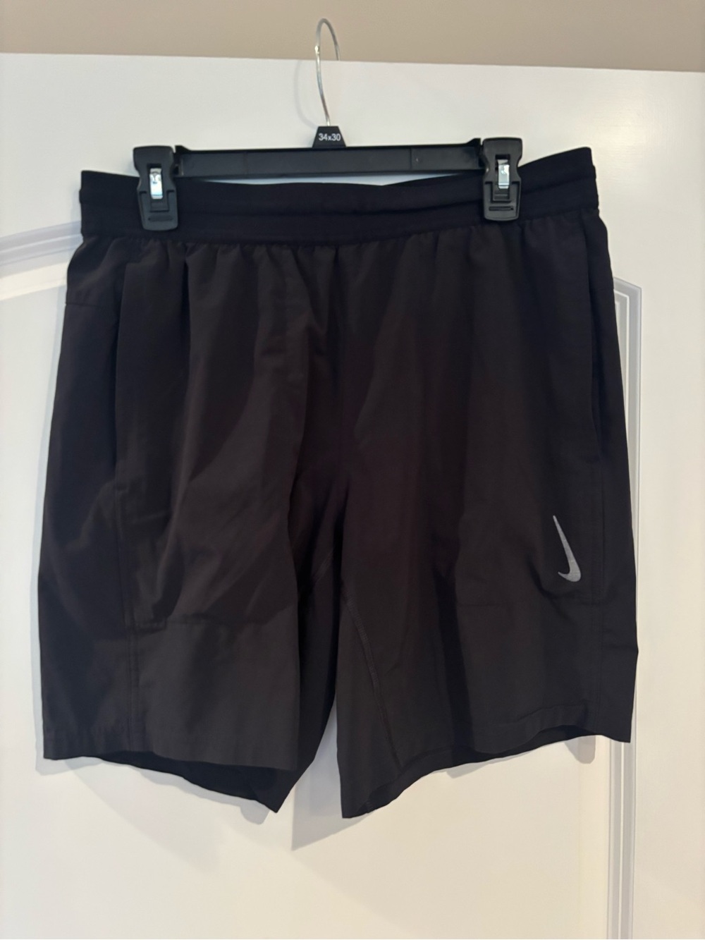 Nike Black Athletic Shorts - Picture 2 of 4